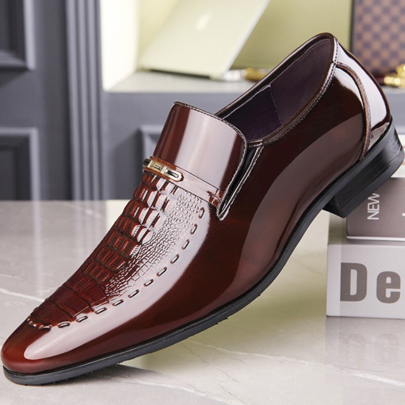 남성 가죽 신발 특허 가죽 비즈니스 신발 지적 발가락  - Leather Work Oxfords 리뷰 및 가격