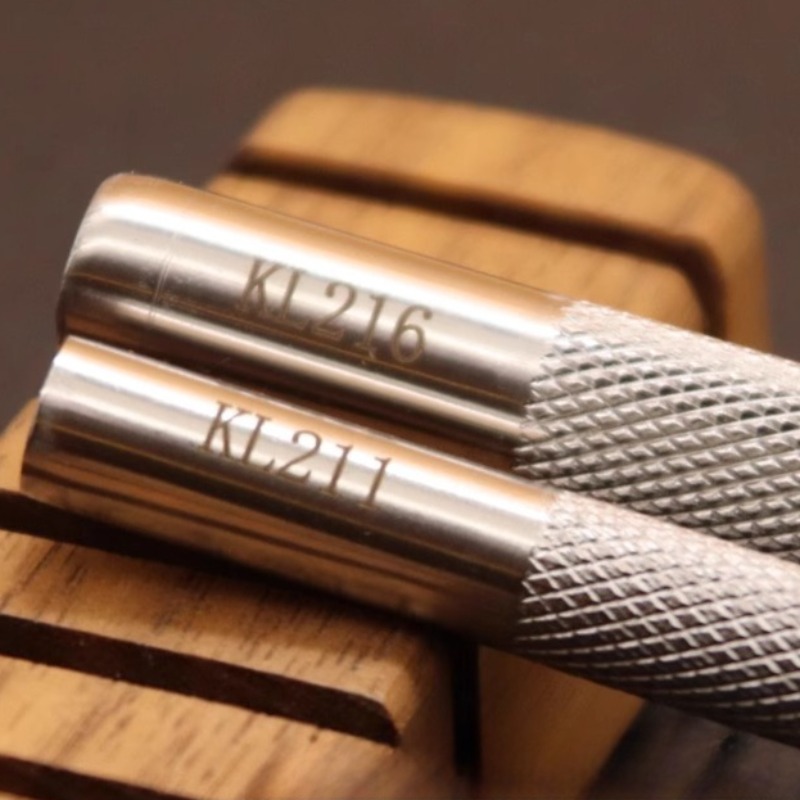 304 스테인레스 스틸 해골 머리 디자인 가죽 조각 스 - Leatherwork Embossing 리뷰 및 가격